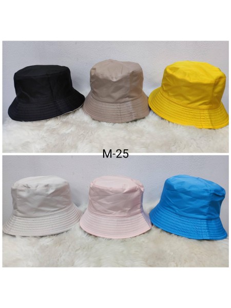 Czapki Damskie , paczka 12szt mix kolor