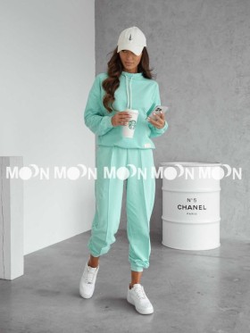 Komplety damskie polskie, size s-xl, paczka 4szt,1kolor