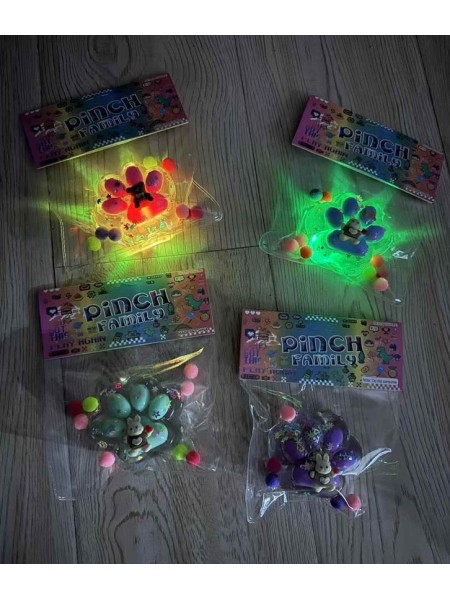 ZABAWKI PINCH . 12 SZT / PACZKA, KOLOR JAK NA ZDZIĘCIU