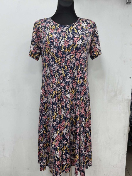 Sukienki damskie Polskie, Size 44-50, paczka 4szt 1kolor