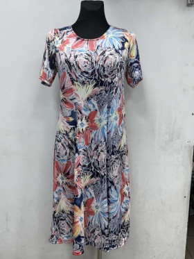 Sukienki damskie Polskie, Size 44-50, paczka 4szt 1kolor
