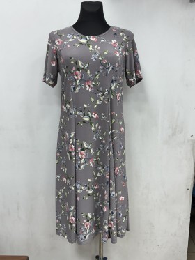 Sukienki damskie Polskie, Size 44-50, paczka 4szt 1kolor