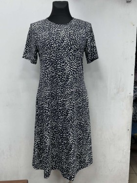 Sukienki damskie Polskie, Size 44-52, paczka 5szt 1kolor