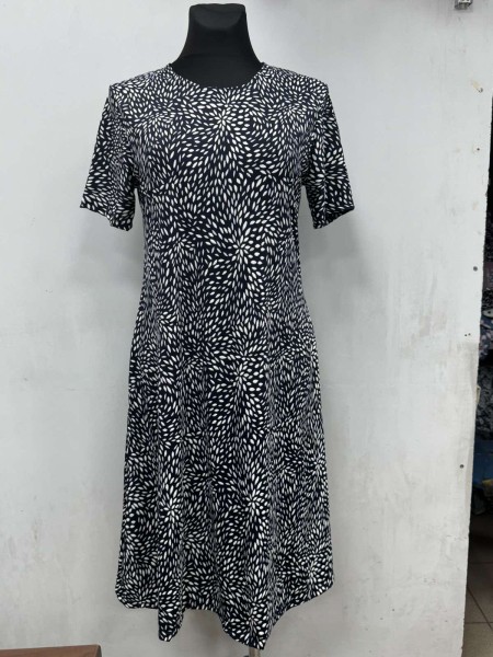 Sukienki damskie Polskie, Size 44-52, paczka 5szt 1kolor
