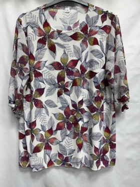 Bluzki damskie Polskie, Size 54-60, paczka 4szt 1kolor