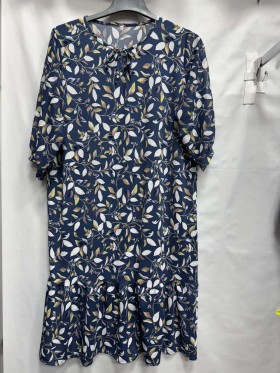 Sukienki damskie Polskie, Size 54-60, paczka 4szt 1kolor