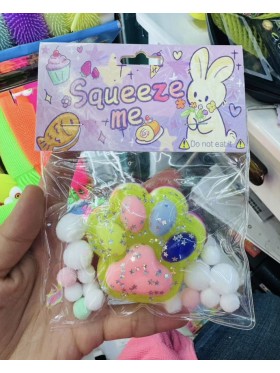 ZABAWKI SQUISHY . 16 SZT / PACZKA, KOLOR JAK NA ZDZIĘCIU
