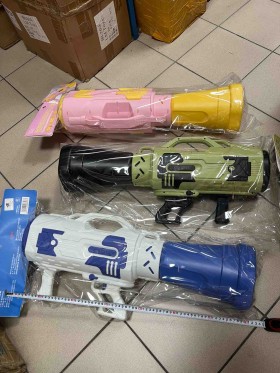 ZABAWKI PISTOLET . 3 SZT / PACZKA, KOLOR JAK NA ZDZIĘCIU
