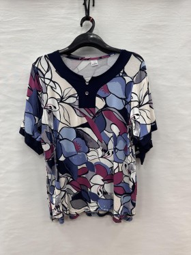 Bluzki damskie Polskie, Size 54-60, paczka 4szt 1kolor