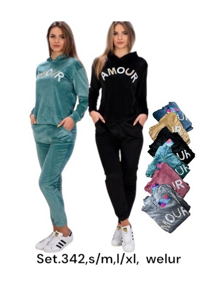 Komplety welurowe damskie , size S-xl, paczka 12szt,mix kolor