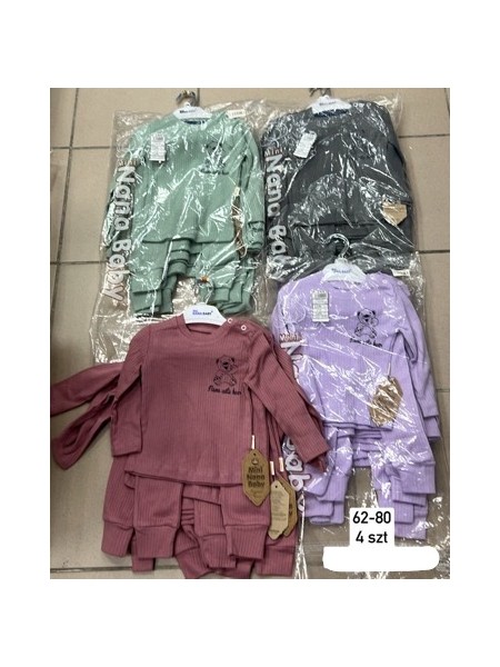 Komplet DZIECIĘCE , size 62-80,paczka 4szt, 1kolor