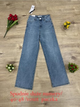 Jeansy damskie , size 40-48 paczka 10szt,