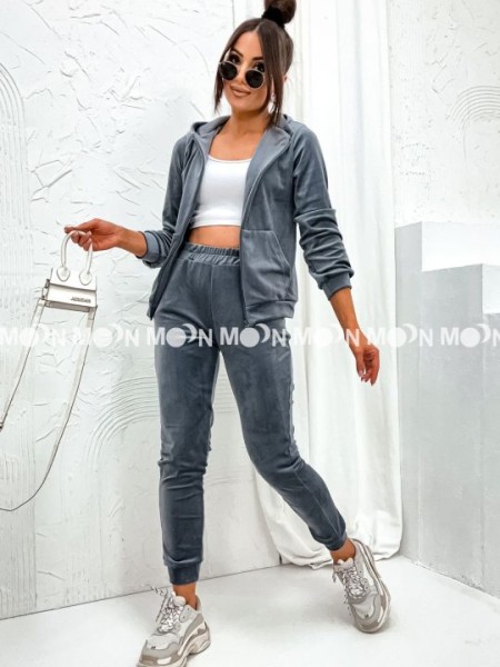 Komplety damskie polskie , Size s-xl,paczka 4szt,1kolor