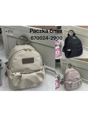 Plecaki damskie (standard 6szt ,mix kolor .)