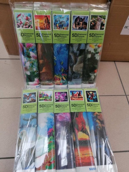ZABAWKI 40*50cm, 10SZT / PACZKA, KOLOR JAK NA ZDZIĘCIU