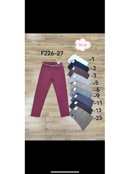 Jeansy damskie ,size 38-48, paczka 12szt,1 kolor