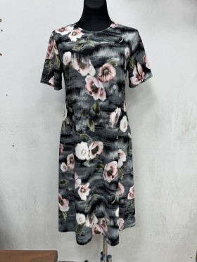 Sukienki damskie Polskie, Size 44-52, paczka 5szt 1kolor