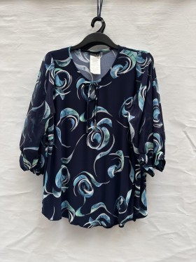 Bluzki damskie Polskie, Size 54-60, paczka 4szt 1 kolor