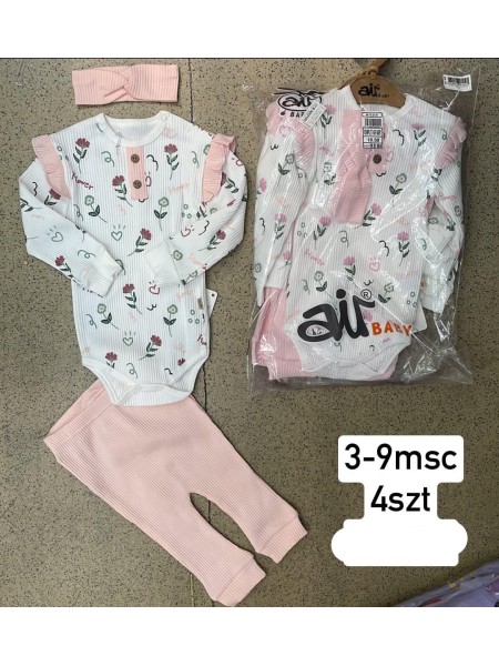Komplety DZIECIĘCA ,size 3-9m,paczka 4szt,1kolor