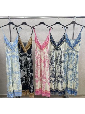 Sukienki damskie wlolskie,size uni ,paczka 6szt, mix kolor