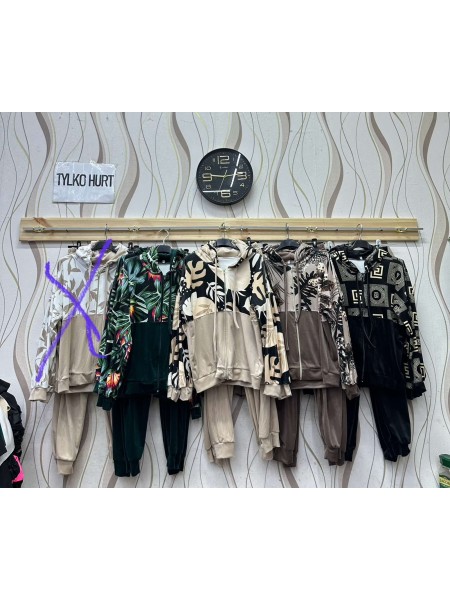 Komplety damskie polskie,size s-xl,paczka 4szt, 1kolor