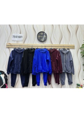 Komplety damskie polskie,size s-xl,paczka 4szt, 1kolor