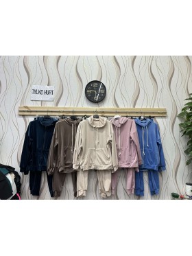 Komplety damskie polskie,size s-xl,paczka 4szt, 1kolor