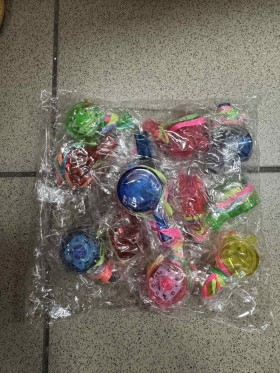 ZABAWKI.24SZT/PACZKA,KOLOR JAK NA ZDZIĘCIU