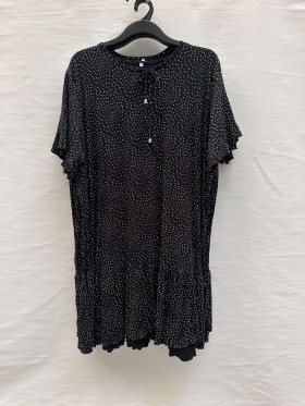 Sukienki damskie Polskie, Size 54-60, paczka 4szt 1 kolor