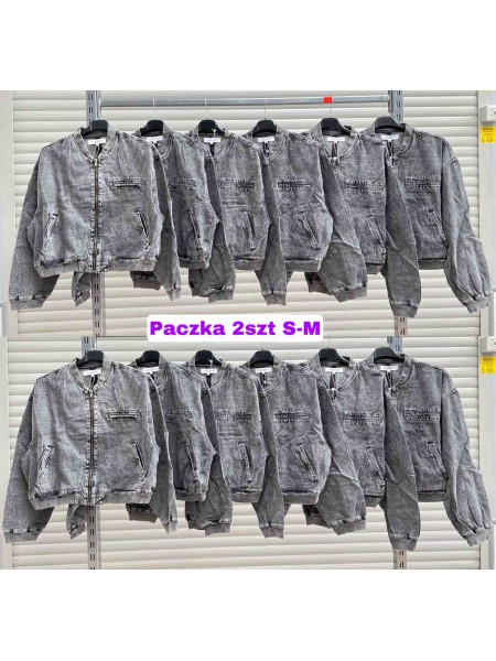 Kurtki Jeansowe damskie Włoskie , Size S-M ,paczka 2szt,1 kolor