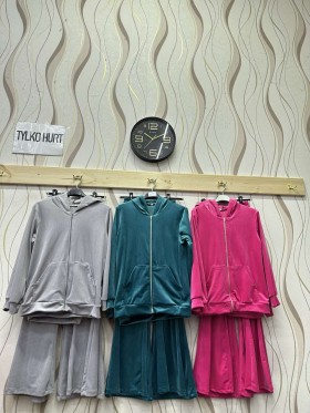 Komplety damskie tureckie, size s-xl, paczka 4szt ,1kolor