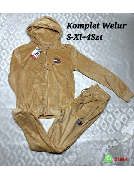 Komplety welurowe damskie  ,Size s-xl ,paczka 4szt,1 kolor