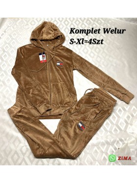 Komplety welurowe damskie  ,Size s-xl ,paczka 4szt,1 kolor