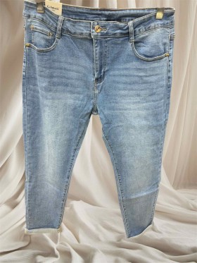 Spodnie Jeansy damskie .bigSize 44-54.paczka 10szt,