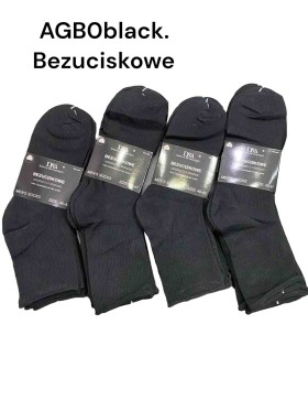 Skarpetki męskie: rozm 39-47, paczka 40 para, 1 kolor. BEZUCISKOWE