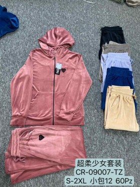 Komplety welurowe damskie , size s-2xl , paczka 12szt, MIX kolor
